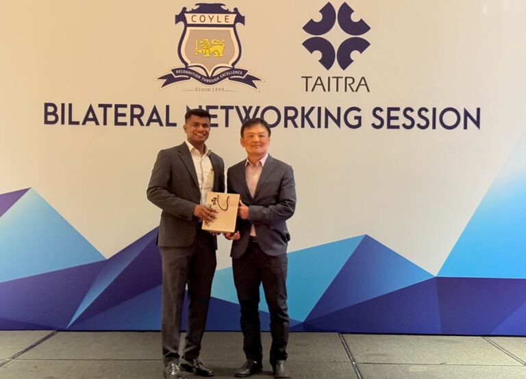 Networking reception in Colombo, fostering automotive market ties